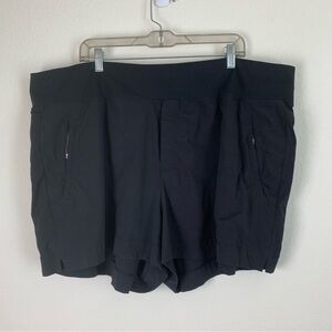 Athleta womens black Trekkie north nylon shorts 24